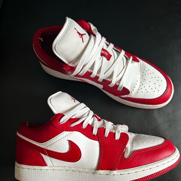 Air Jordan 1 Low (GS) Gym Red - size 7y - Picture 16 of 16